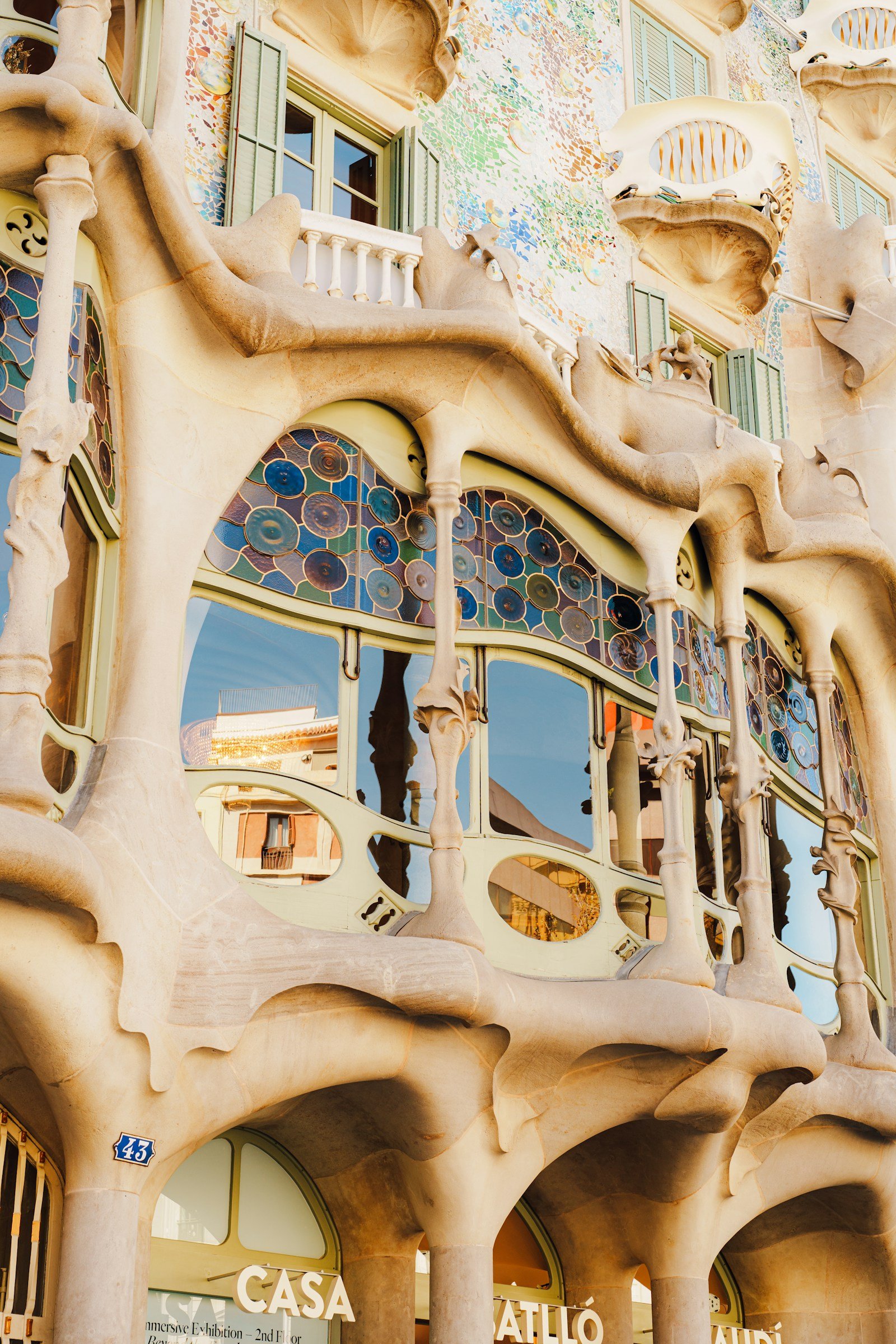 Decorative and privacy glass film — example 2 — TOOQ