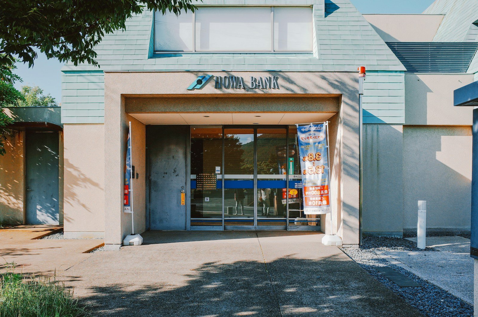 Safety and security window film — showcase — TOOQ