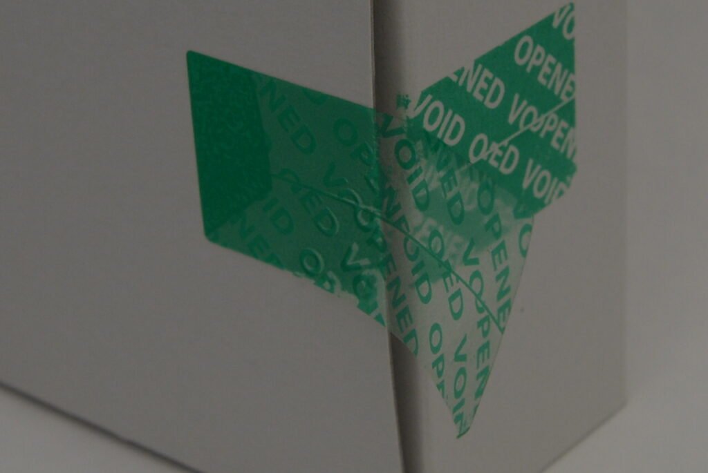 Security tamper-evident seal sticker with VOID pattern